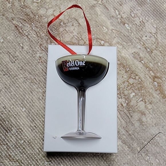 KETEL ONE VODKA HANGUP TOP TOY GLASS ( or TREE TOP ) 2" X 3" LONG. - Picture 5 of 6
